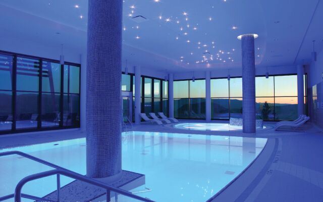 Sparkling Hill Resort