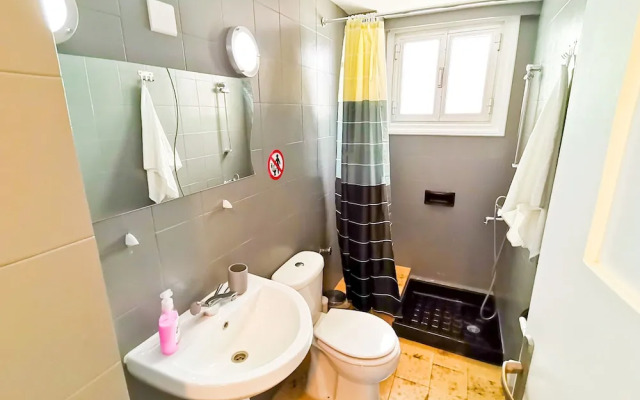 Central Square Nomadic Rooms