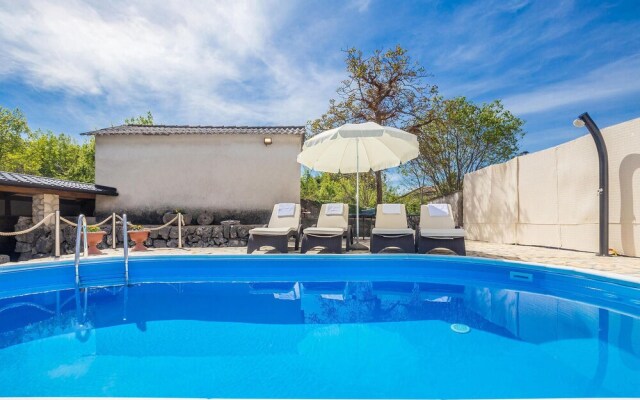 Beautiful Home in Sveti Vid With Wifi and 2 Bedrooms