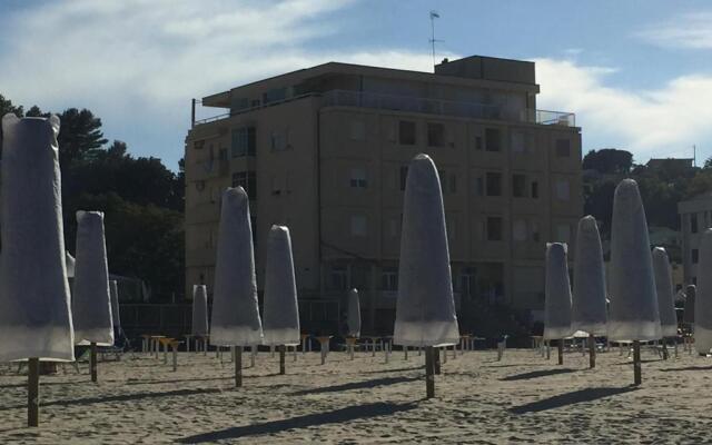 Bilocale in riva al mare