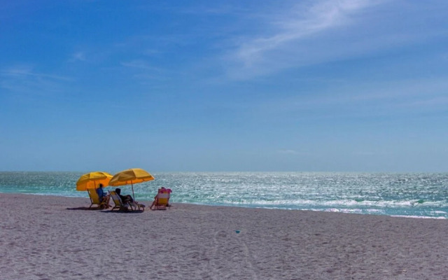 Sea Dreams- Captiva Shores 8A