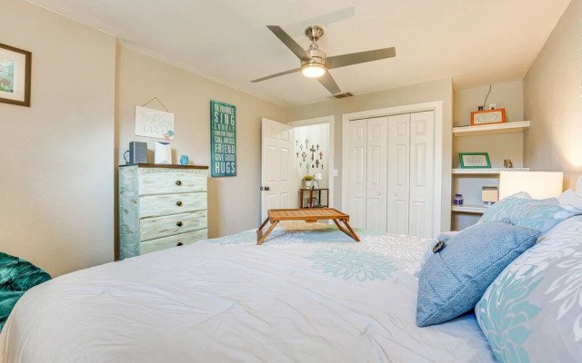 Seguin Riverfront Retreat: Fishing Dock + Kayaks!