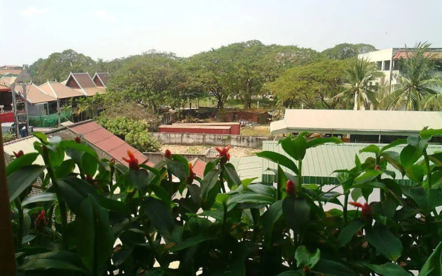 Shadow Angkor Inn