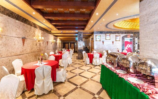 Crystal Plaza Hotel