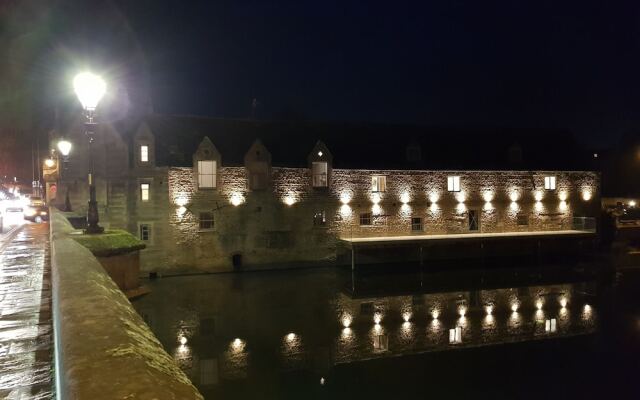 Riverside Apartments Stamford