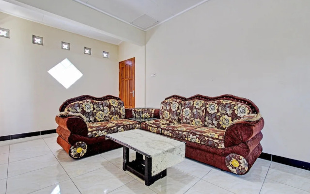 OYO 92884 Agustha Homestay