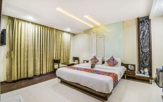 FabHotel Om Sai International