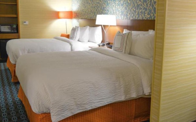 Fairfield Inn & Suites Canton South