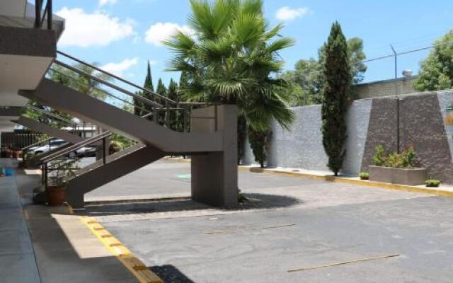 Cypres Hotel & Suites