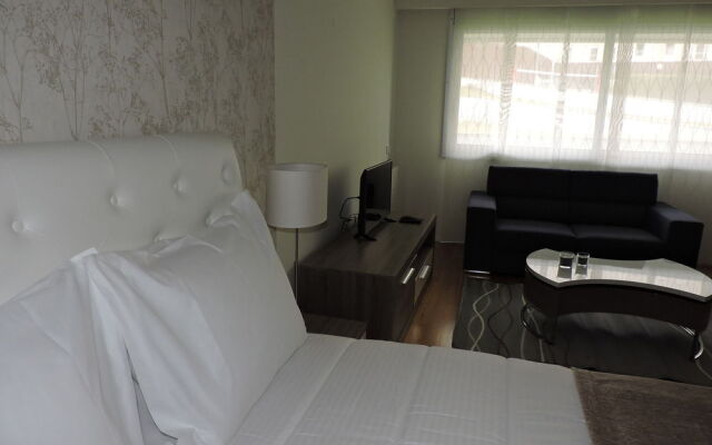 Rs Porto Boavista Studios