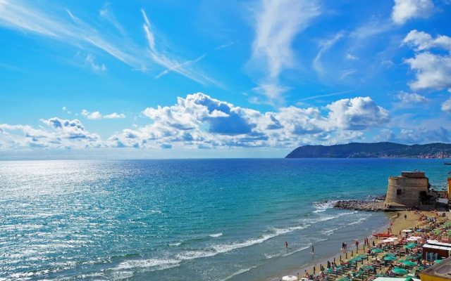 Paradiso Al Mare Shared Pool