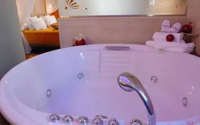 Olympic Fashion Hotels