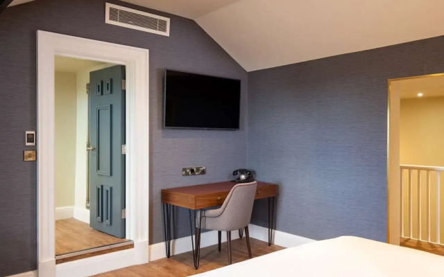 Elmbank York, Tapestry Collection by Hilton