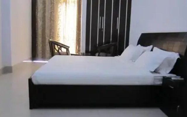 Khushi Inn Bed & Breakfast
