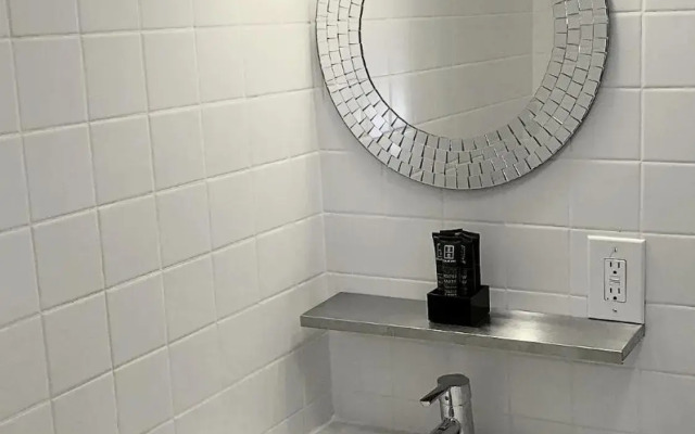 Touchstone Hotel - City Center