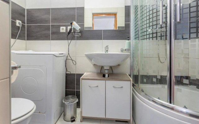 Beautiful Apartment in Cres With Wifi and 1 Bedrooms