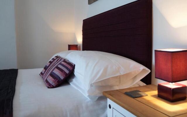 Links Side Guest House