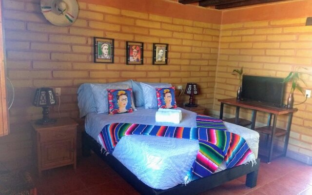 La Joya De Tuito Bed & Breakfast