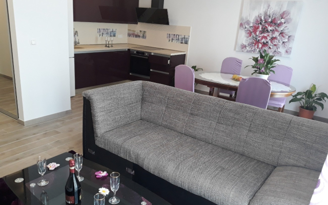 Apartment MeMi - great location, modern & parking: A1 Marin Trogir, Riviera Trogir