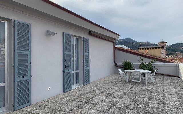 70's LA SPEZIA PENTHOUSE