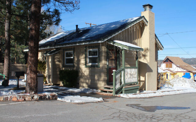 Rodeway Inn & Suites Fireside Lodge