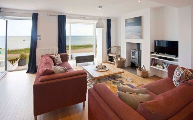 Host Stay Craster Rocks