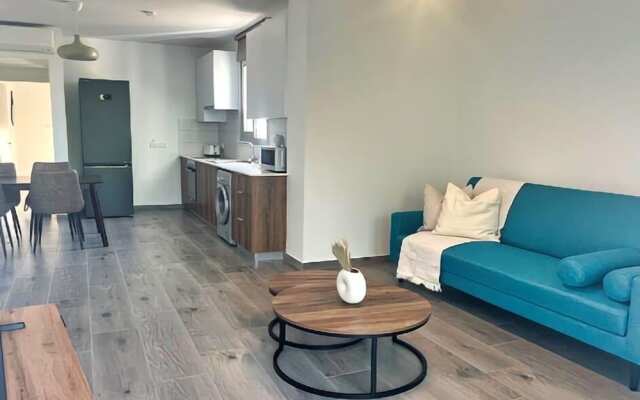 Phaedrus Living Coral Suites Harmony