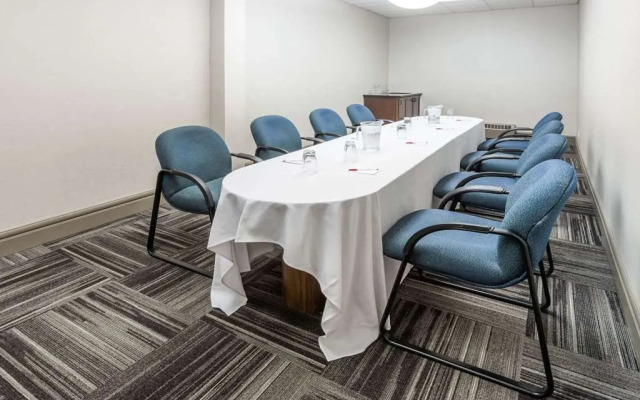 Ramada Edmonton South