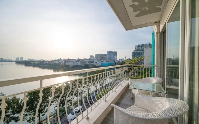 Luxe Paradise Suites Xuan Dieu