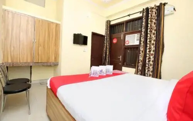 OYO 14823 Skyheights