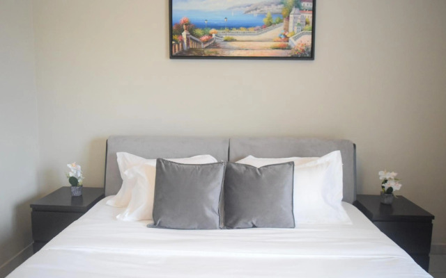 Montecito Apartments