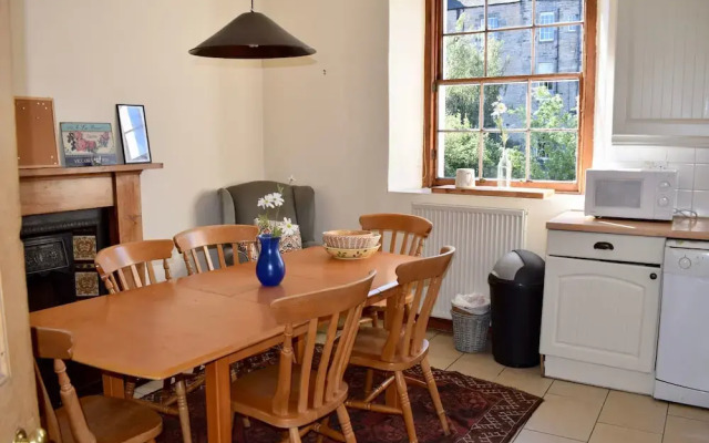 4 Bedroom Georgian Flat in New Town