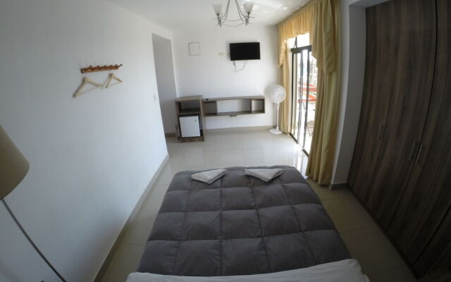 Hotel Residencial Los Frayles