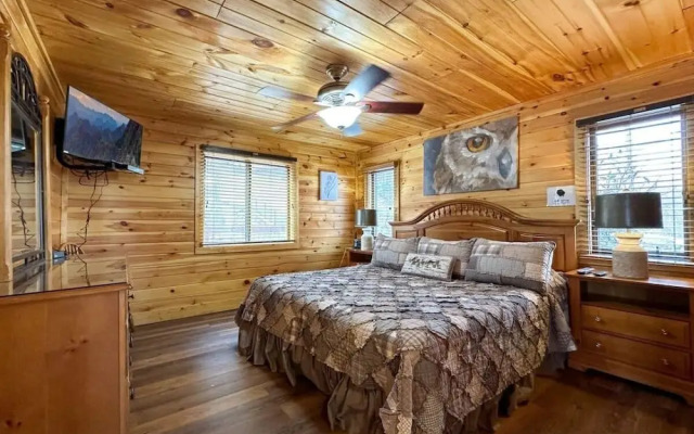 Smoky Mountain High 8 Bedroom Chalet by RedAwning