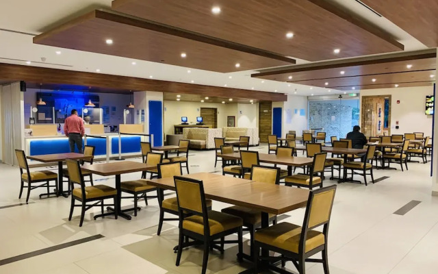 Holiday Inn Express Mexico Basilica