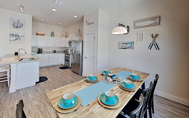 110nnaut 2 Bedroom Home