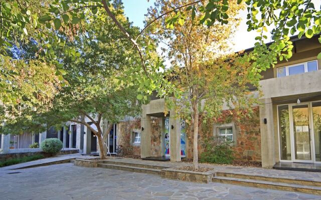 The Village Courtyard Suites