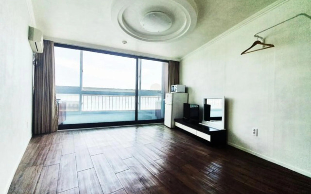 Tongyeong Gaetbawi Pension