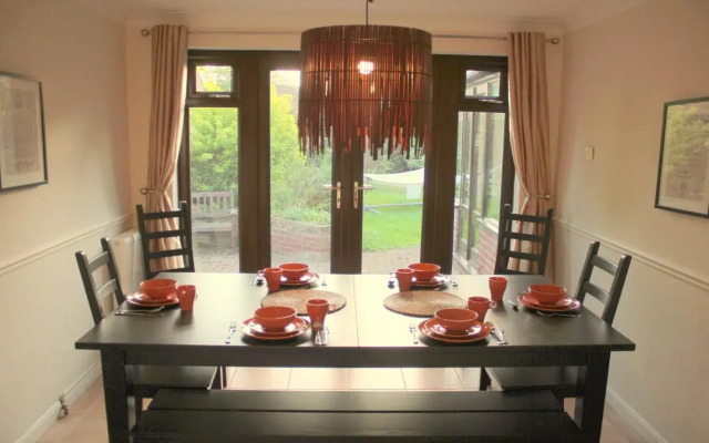 Peymans Apple Tree House Serviced Apartment