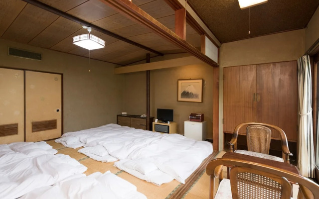 OYO Ryokan Kikusui