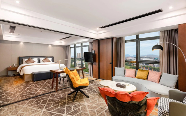 Park Lane Hotel