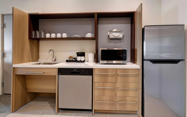 Home2 Suites Galveston, Tx