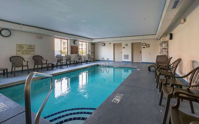 Sleep Inn & Suites Manchester near Arnold AFB