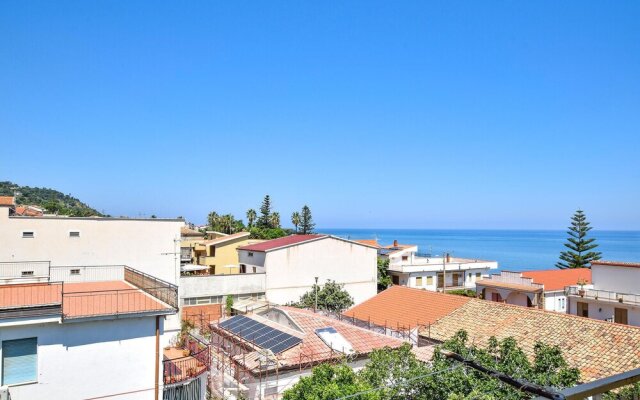 Nice Apartment in Marina di Caronia With Wifi and 2 Bedrooms