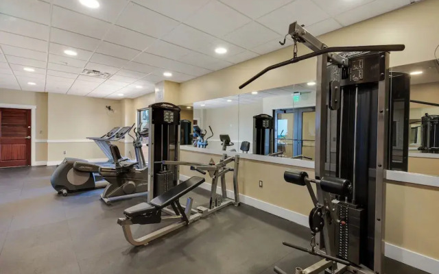 Warm and Inviting 1 Bd 1 Ba Condo With Breathtaking Gulf Views