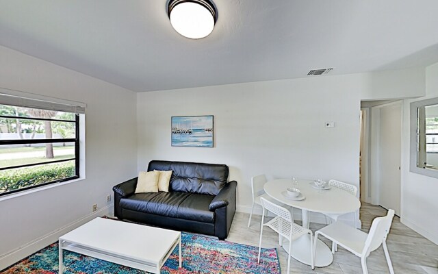 1959se3r 1 Bedroom Apts