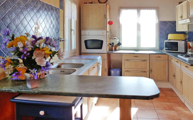 Provencal holiday home with private garden, Bédoin