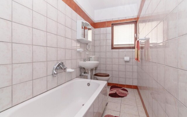 Nice Home in Pag With Wifi and 2 Bedrooms