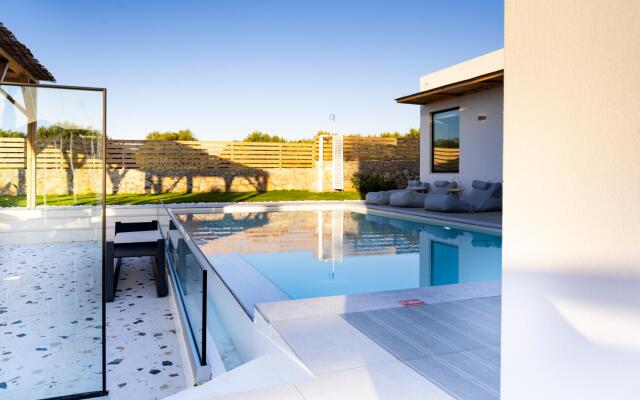 Sardines Luxury Villa 2