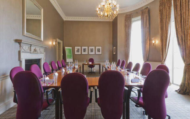 De Vere Venueshighfield Park